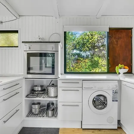 Holiday home Beautiful In With Kitchen